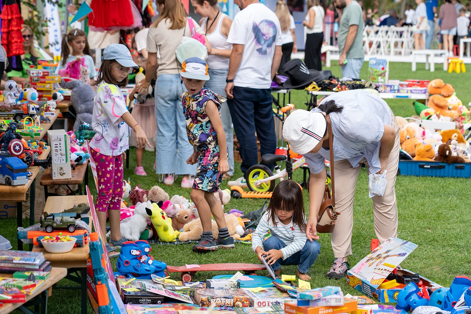 Targ jucarii 2nd life_3